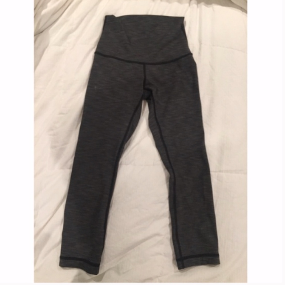 lulu Grey Heathered High Wasted Cropped Leggings